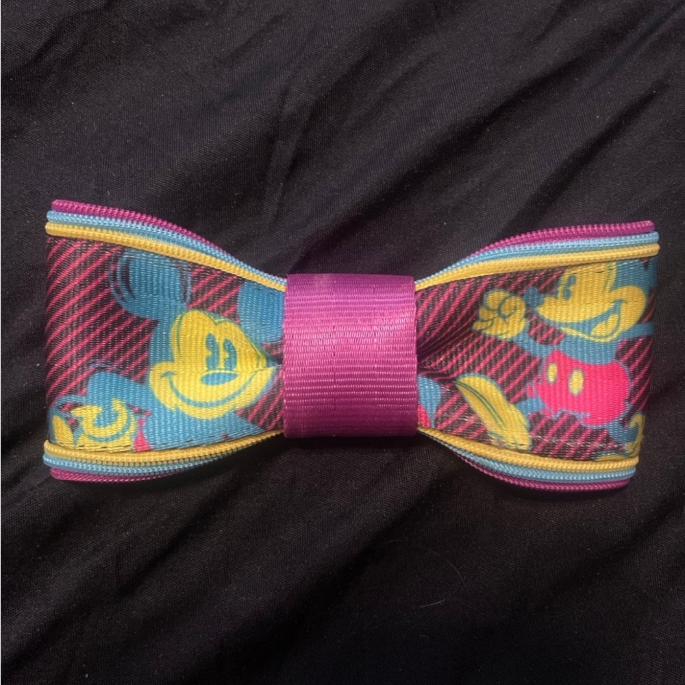 Harvey’s Seatbelt Bag Disney MCKY Bow